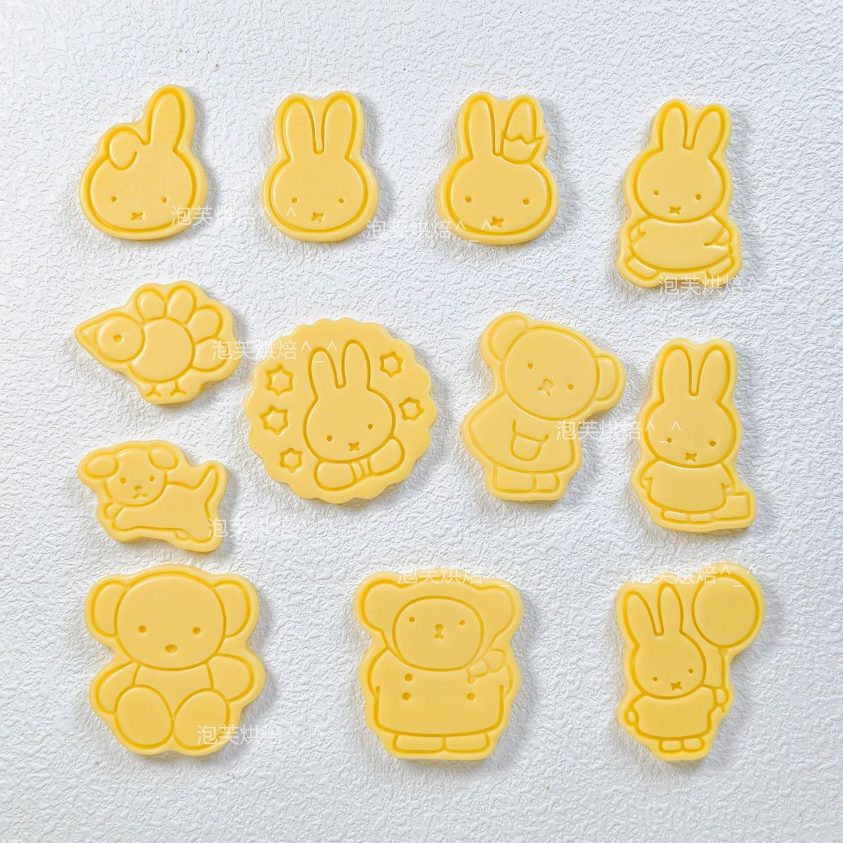 Unique Tech Accessories - Moule à biscuits 3D mignon avec